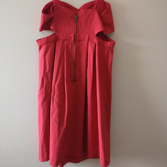 Sparkle and Fade cut out dress - Picture 4 of 5